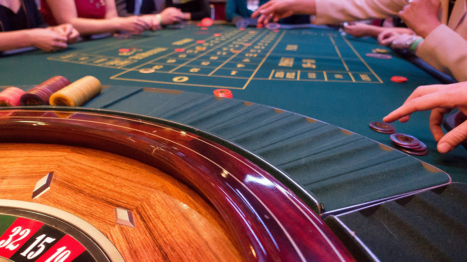 Dagens aktierekommendationer i översikt – Höjd riktkurs för spelbolag