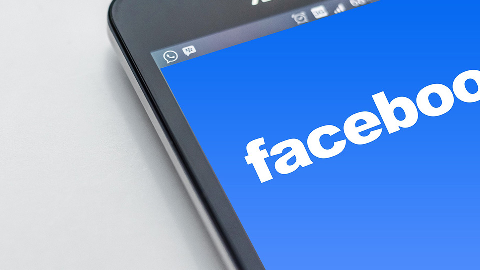 Facebook för billig för att inte köpa menar Bill Miller